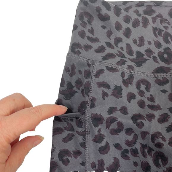 X by Gottex Peach Skin Collection Gray Cheetah Leggings Size XSmall *Read - Picture 6 of 14